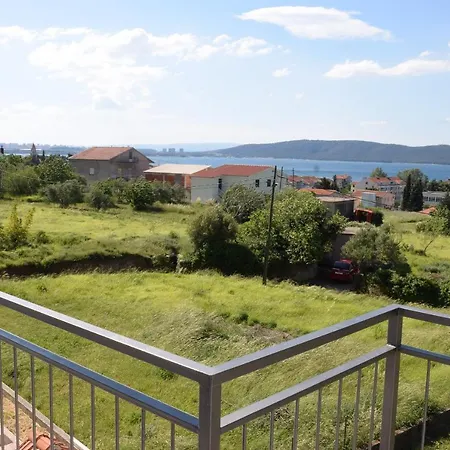 Apartman Marija شقة *