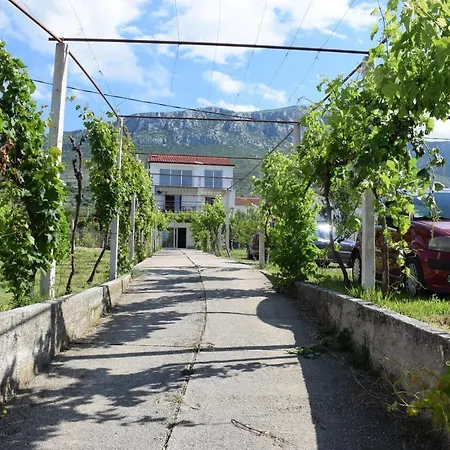 شقة Apartman Marija Kaštela